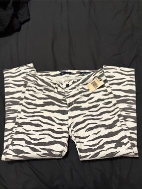 Vintage 90s Guess Women's Skinny Jeans Zebra Print White and Black